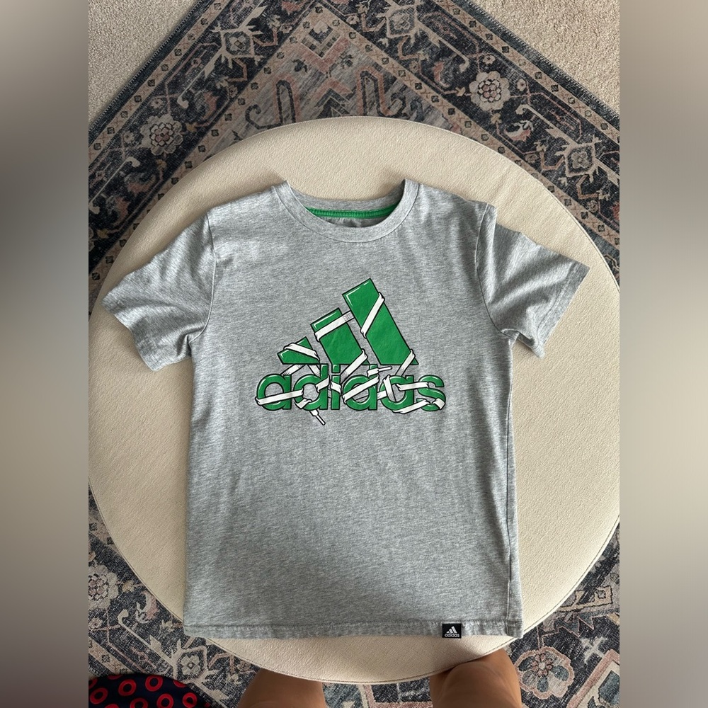 Adidas boys T-shirt size Sm
